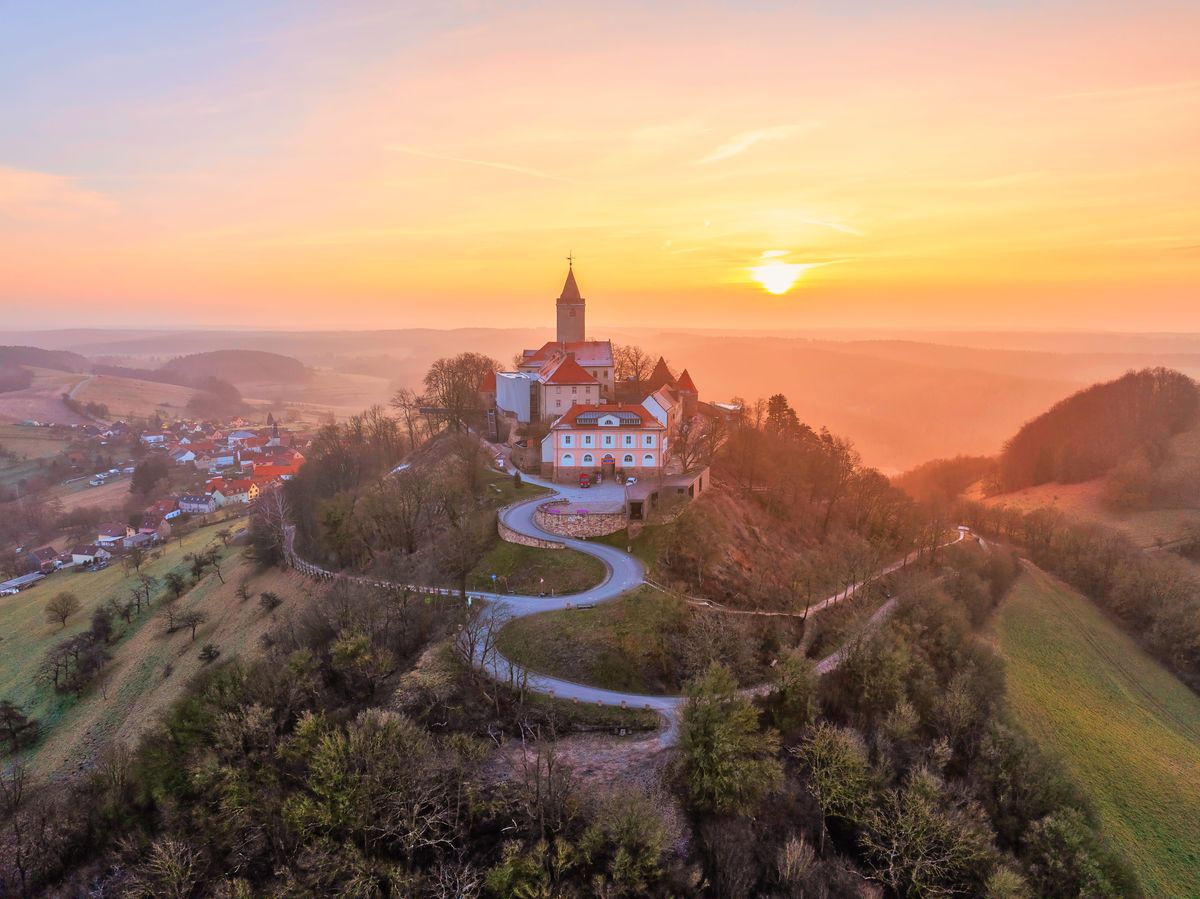 Sommerabend auf der Leuchtenburg im Juli & August Fr. 28.08.2026 | Bild 1